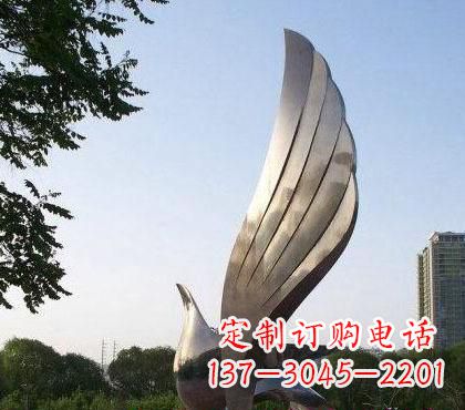 聊城不锈钢鸽子雕塑美丽的象征