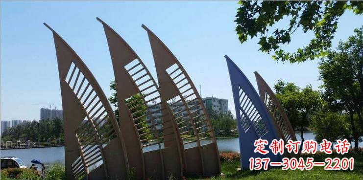 聊城不锈钢公园的船帆雕塑