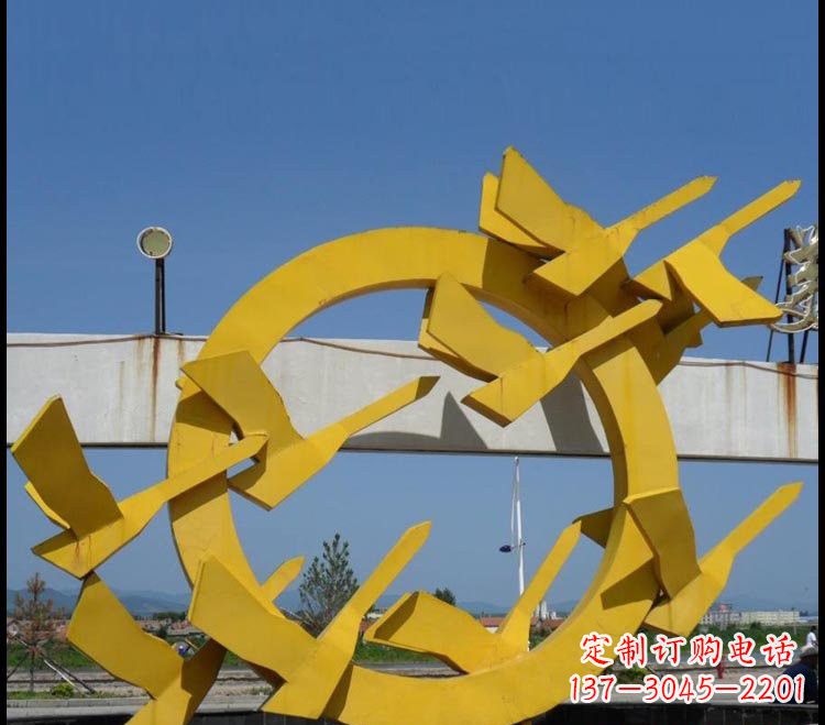 聊城不锈钢大雁雕塑点缀公园美景