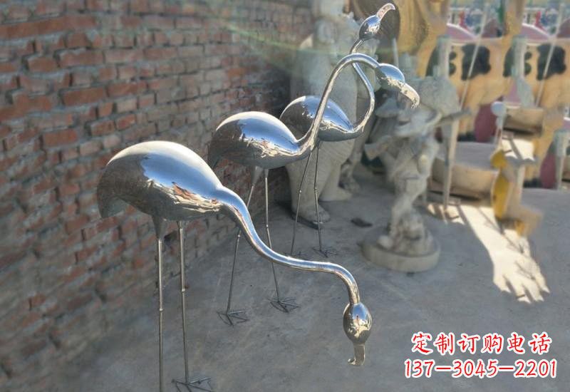 聊城不锈钢火烈鸟雕塑灿烂耀眼的艺术之作