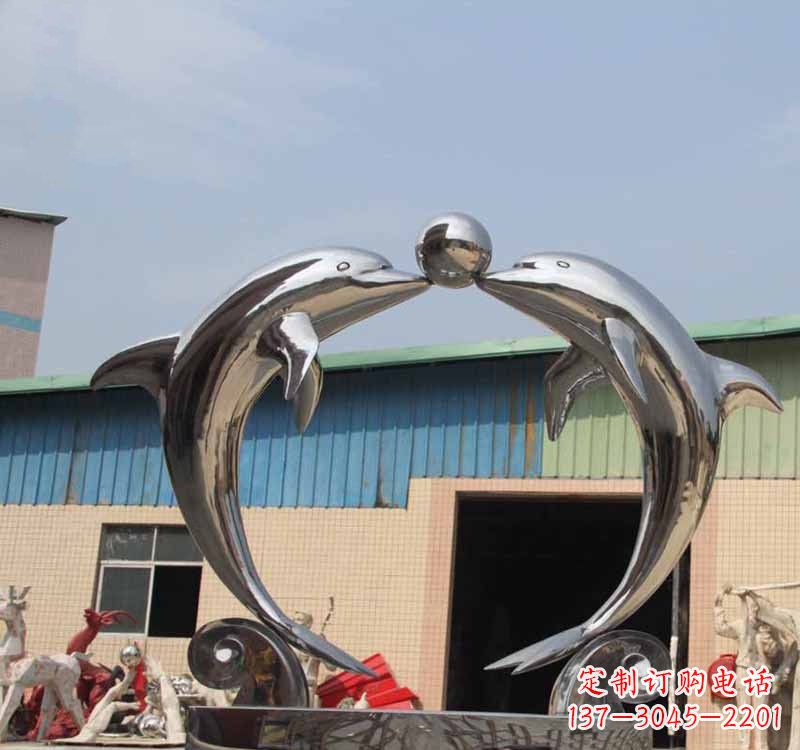 聊城海豚之恋——不锈钢公园镜面海豚顶球雕塑