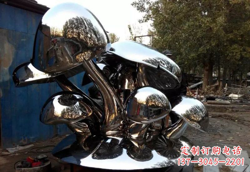 聊城不锈钢公园蘑菇雕塑
