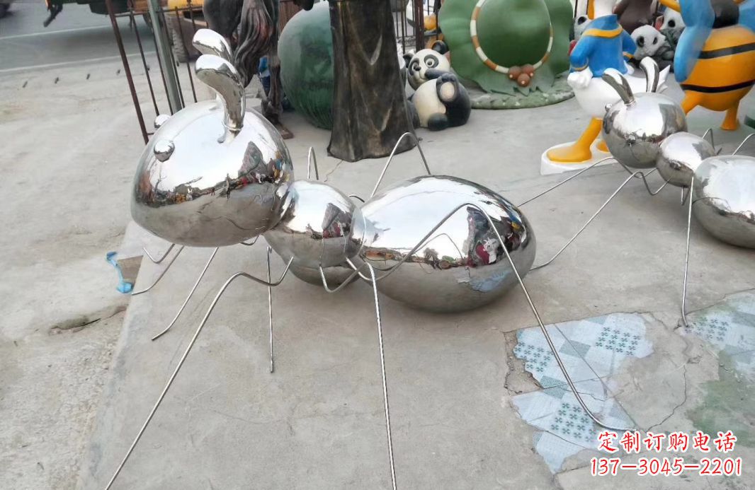 聊城精致雕塑——不锈钢蚂蚁