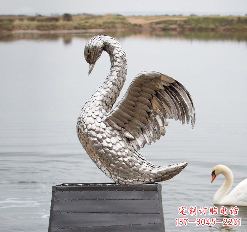 聊城不锈钢雕刻的优雅天鹅