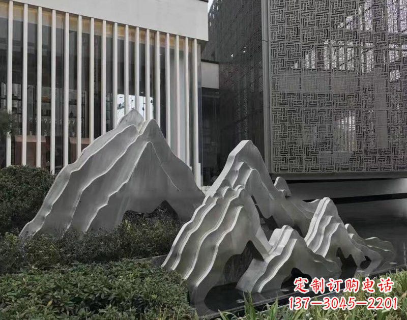 聊城不锈钢公园小区精美的假山雕塑