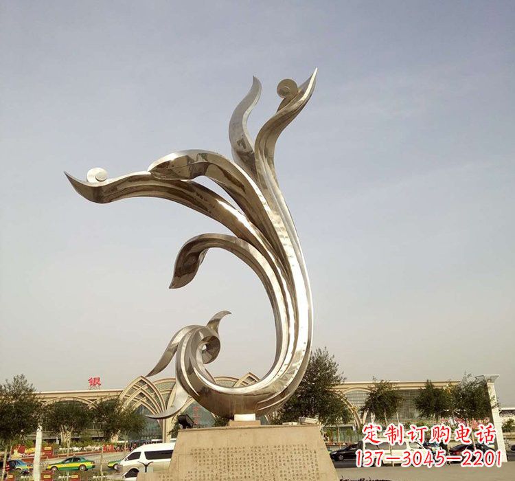 聊城凤凰雕塑,让不锈钢广场更加精彩