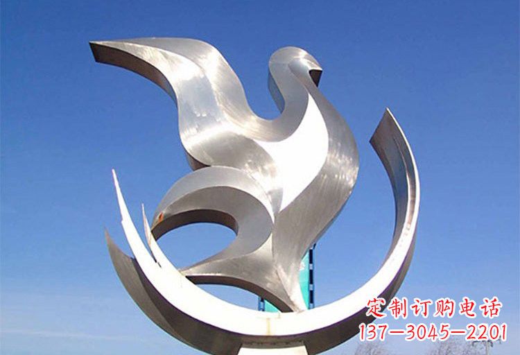 聊城不锈钢鸽子雕塑象征着和平