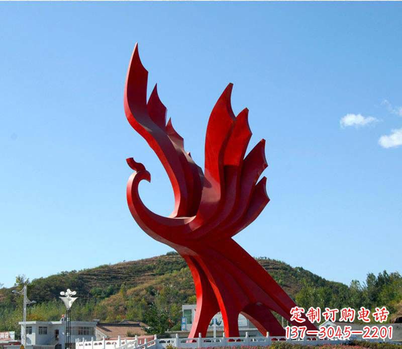 聊城璀璨凤凰不锈钢广场上的艺术之美