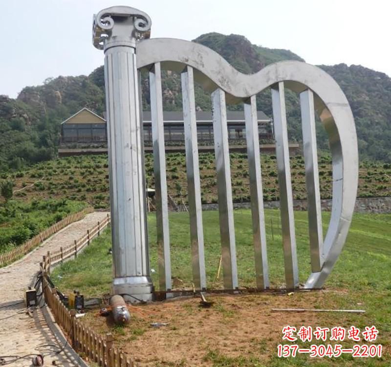 聊城不锈钢竖琴雕塑——雕塑艺术的精粹