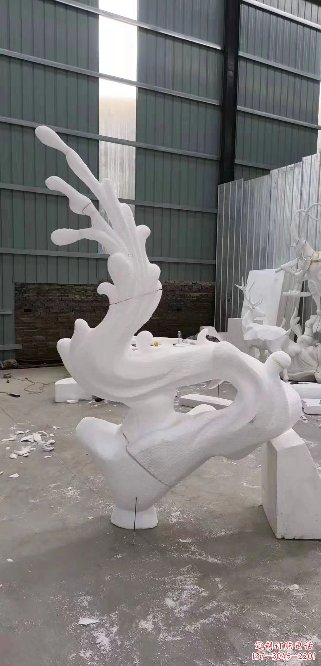 聊城魔力凤凰不锈钢的美学雕塑