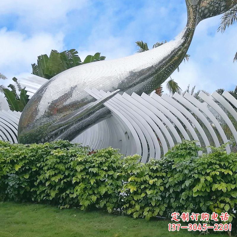 聊城海豚雕塑镜面鲸鱼创意动物景观