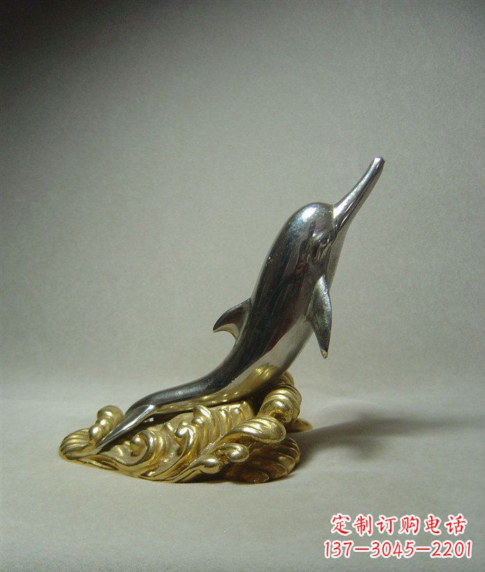 聊城海豚雕塑艺术的海洋之美