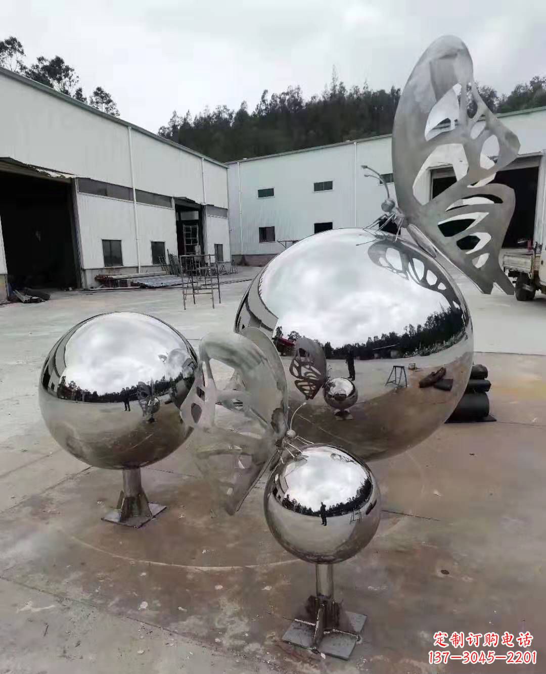 聊城不锈钢蝴蝶雕塑美丽而迷人