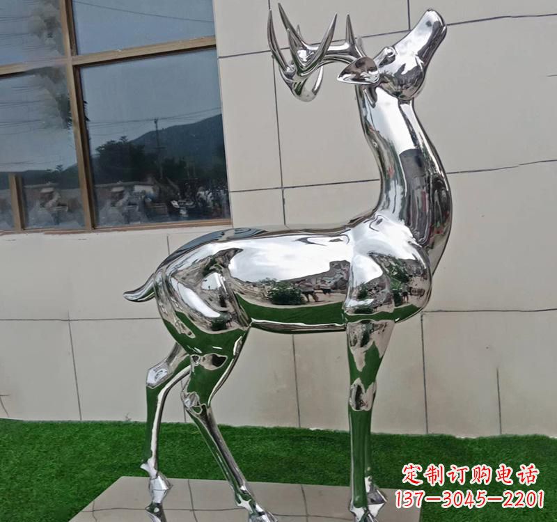 聊城不锈钢户外动物鹿雕塑精致大气的艺术品