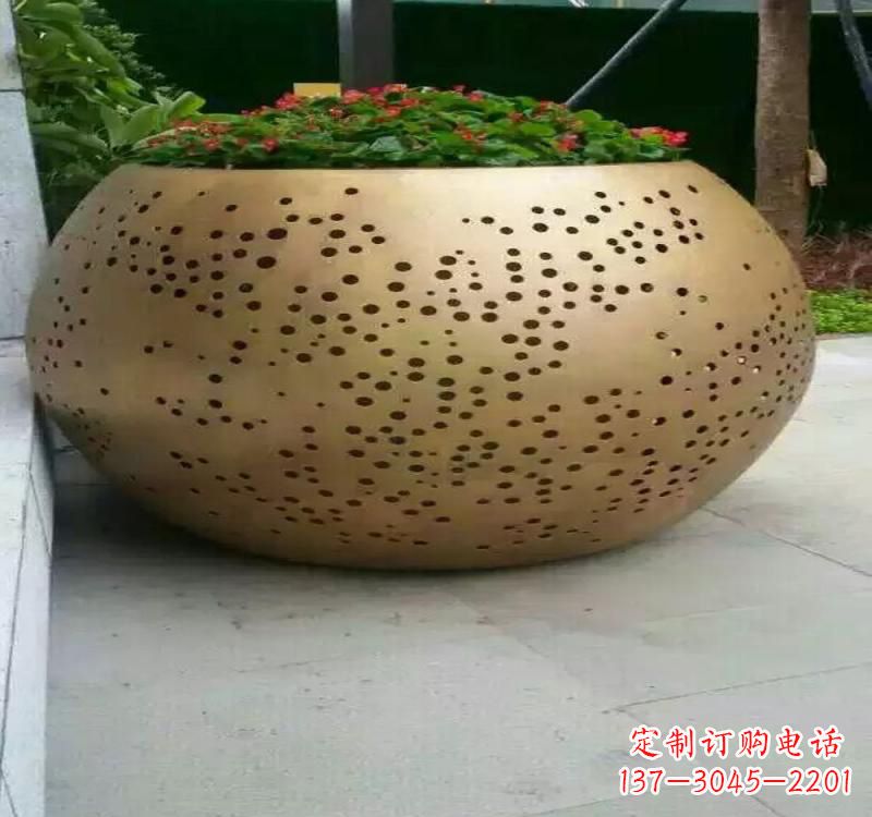 聊城不锈钢户外花盆雕塑美观耐用的室外装饰