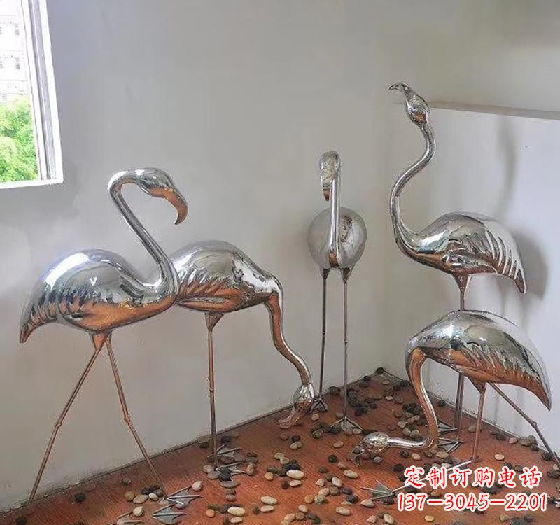 聊城不锈钢火烈鸟象征勇气与活力