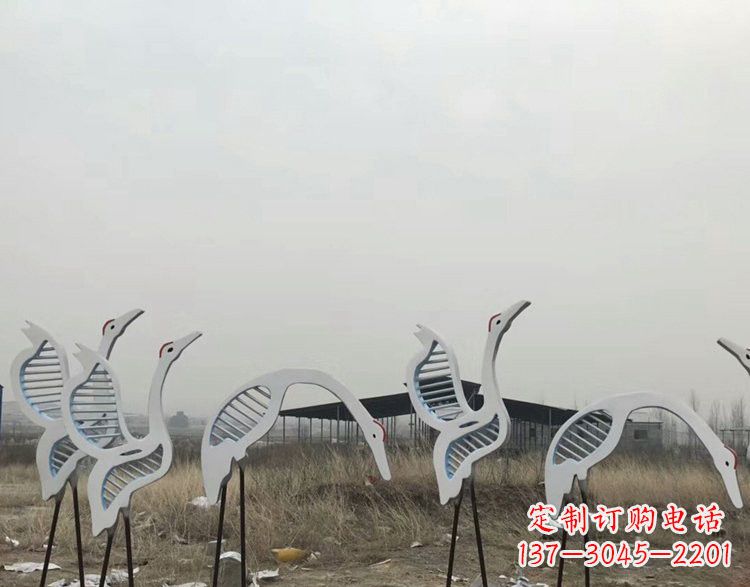 聊城精美不锈钢仙鹤雕塑