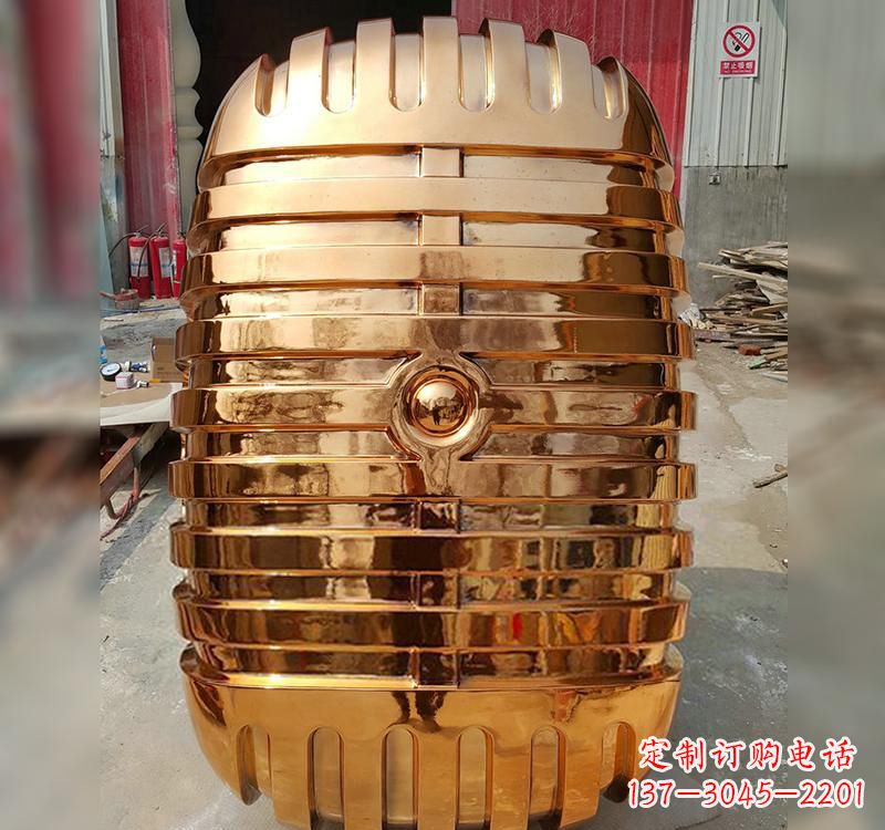 聊城不锈钢话筒雕塑传承历史的象征