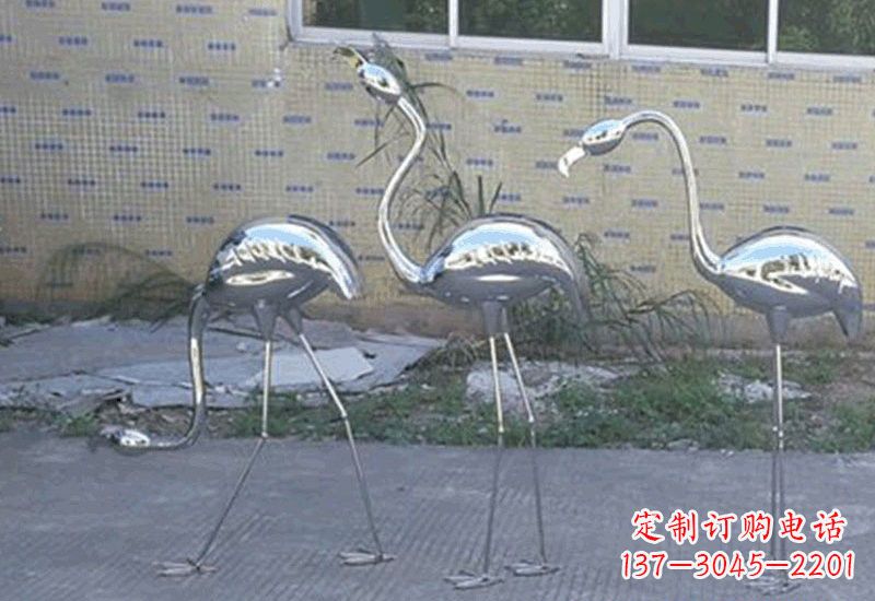 聊城不锈钢火烈鸟雕塑给人以美好的视觉享受