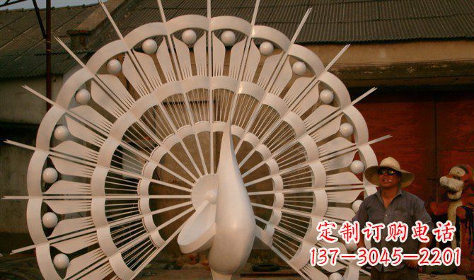 聊城不锈钢孔雀开屏雕塑