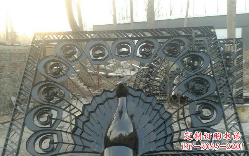 聊城不锈钢孔雀开屏景观雕塑
