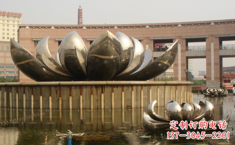 聊城不锈钢莲花雕塑一种精美的艺术品