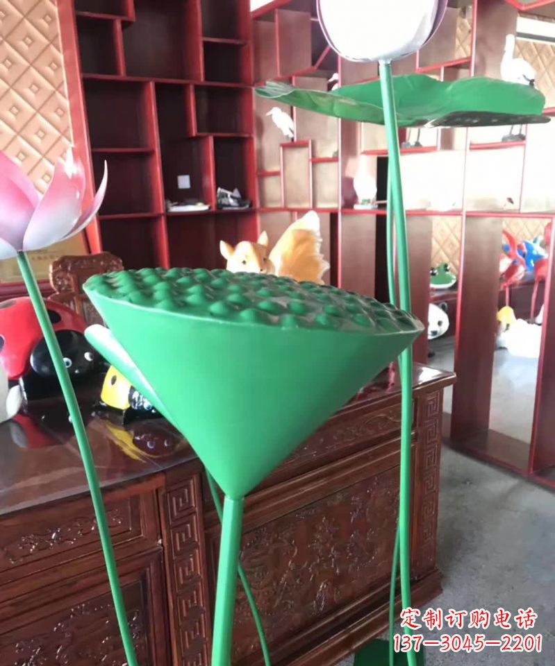 聊城不锈钢莲藕雕塑引领现代景观艺术