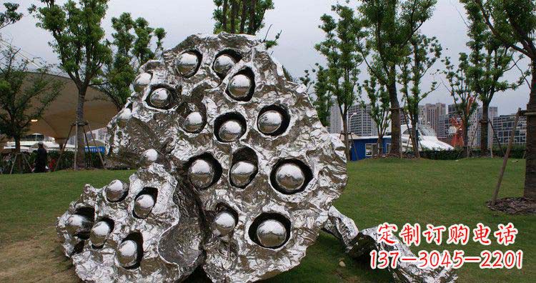 聊城不锈钢莲蓬精美雕塑铸就华丽景观