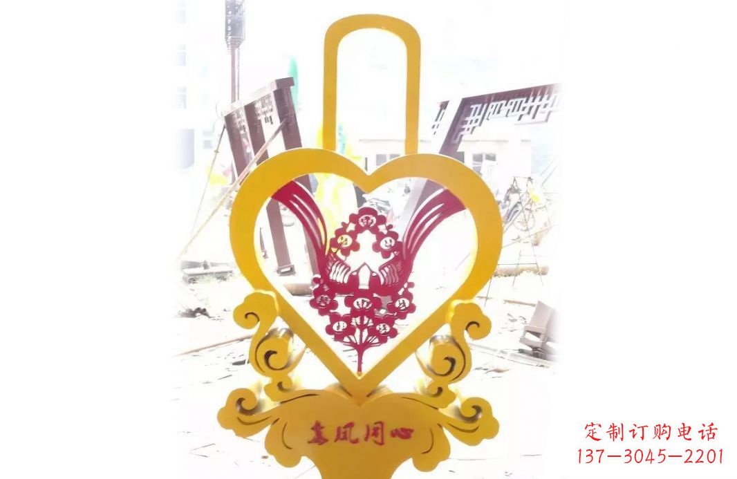 聊城不锈钢龙凤同心景观雕塑彰显中国传统文化