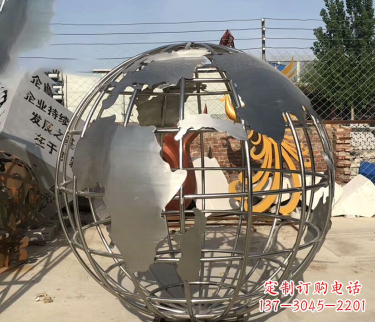 聊城不锈钢镂空地球仪雕塑艺术技艺的精美体现