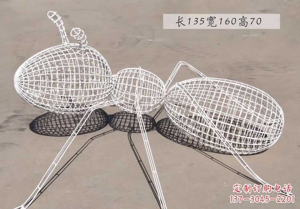 聊城不锈钢镂空蚂蚁雕塑艺术精美的象征