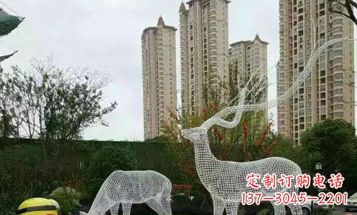聊城不锈钢镂空鹿雕塑精美纯粹的艺术之作