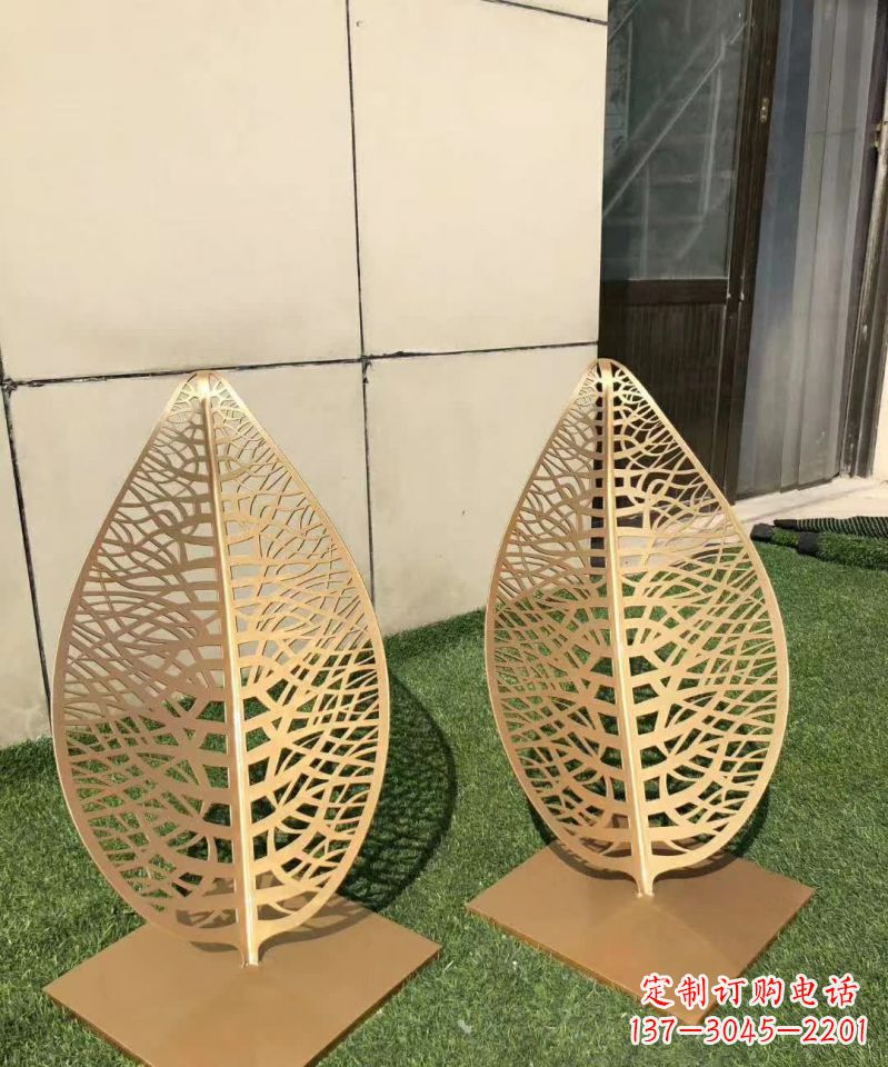 聊城不锈钢树叶雕塑,精致典雅