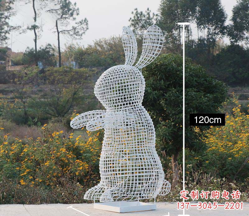 聊城精致的不锈钢镂空兔子雕塑