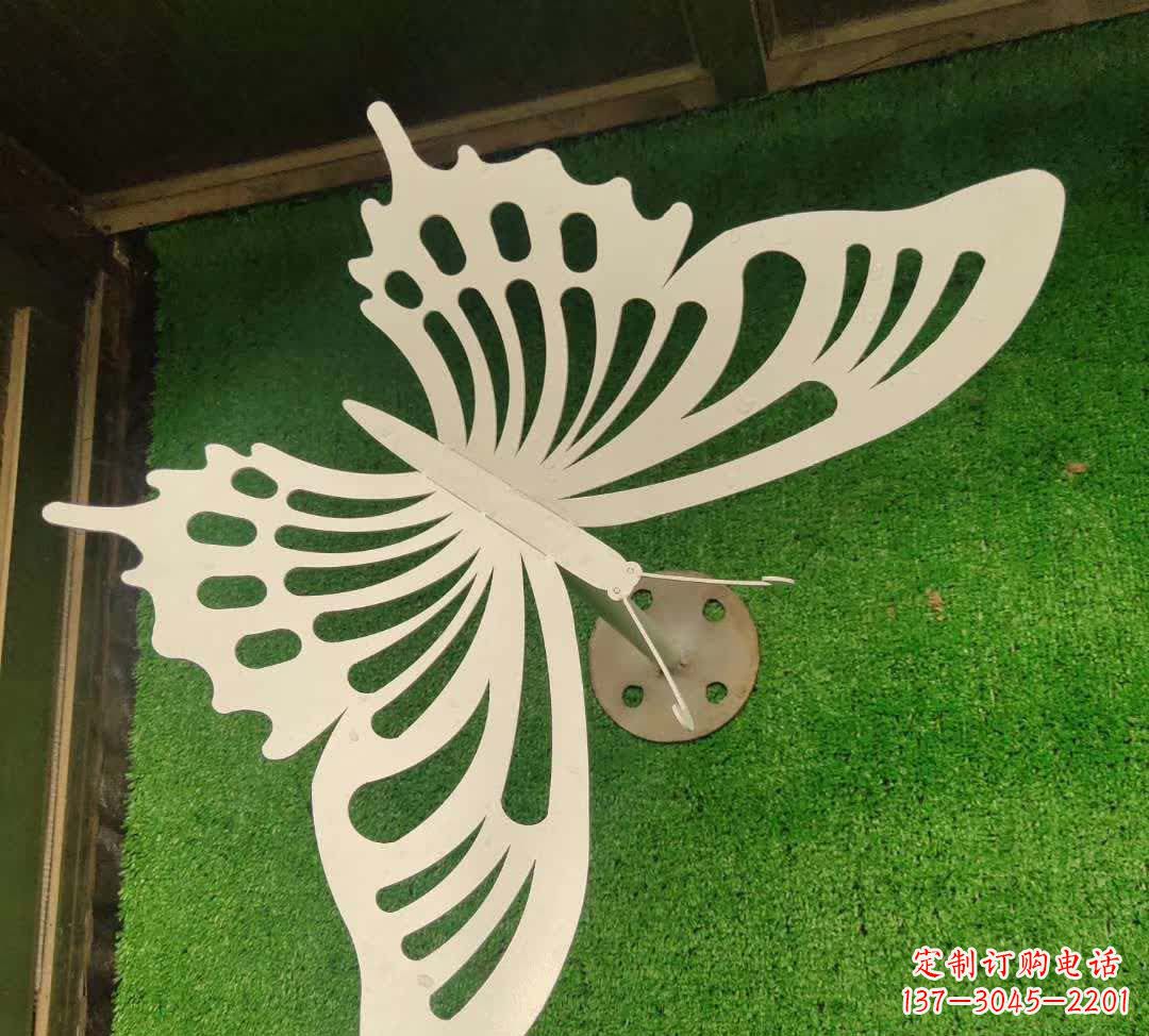 聊城不锈钢镂空蝴蝶雕塑灵动翩跹