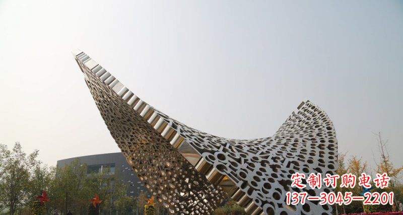 聊城不锈钢字母雕塑——点缀美丽的空间
