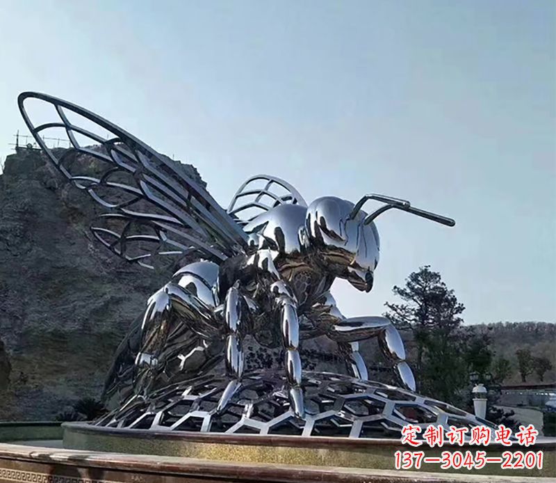 聊城不锈钢蜜蜂雕塑精美雕塑点缀环境