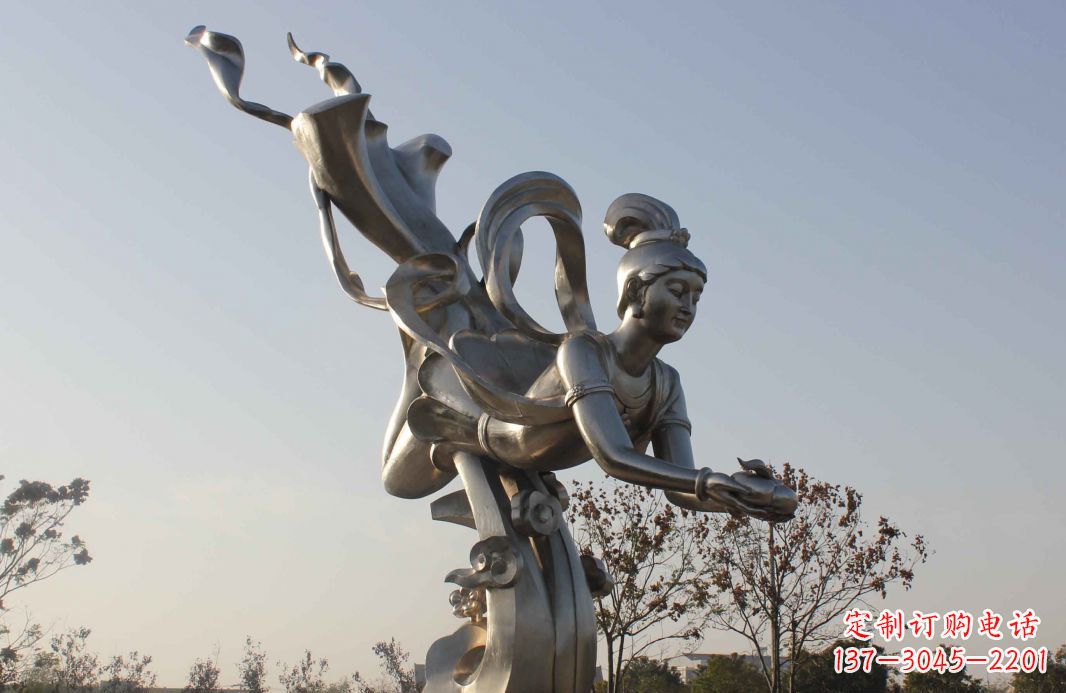 聊城蟠桃祈福精美不锈钢雕塑