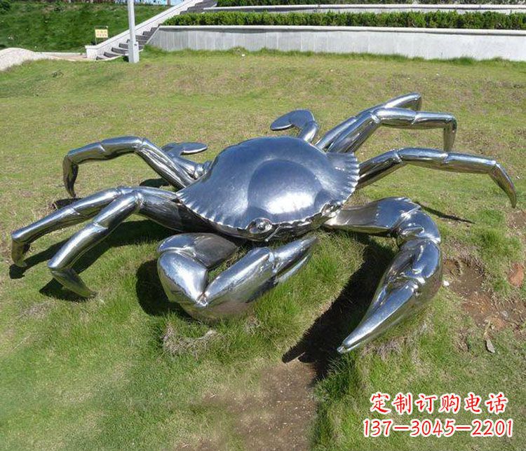 聊城不锈钢螃蟹雕塑——给景观增添灵动之美