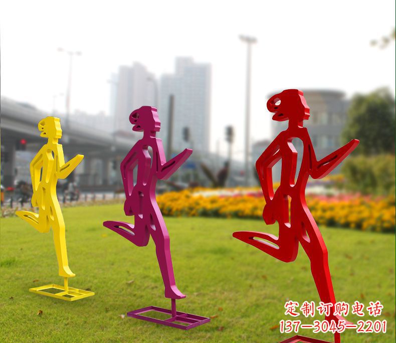 聊城勇敢奔跑的女性雕塑