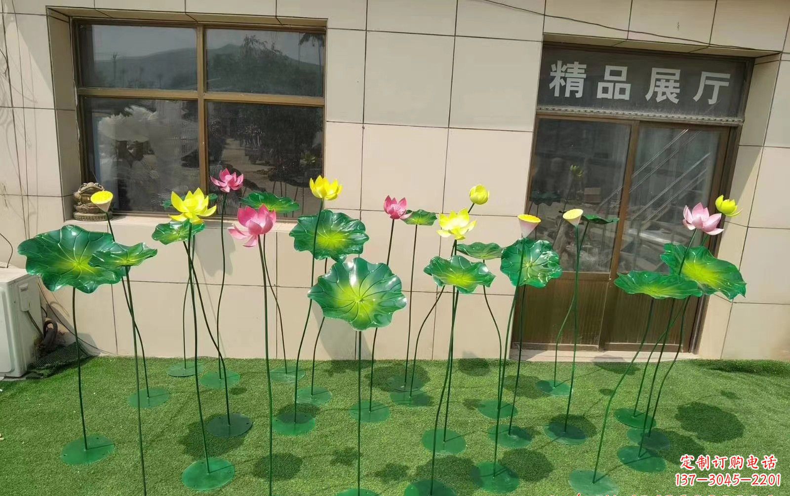 聊城不锈钢荷花雕塑给景观增添美感