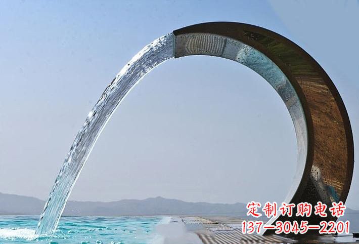 聊城精美不锈钢喷水圆环雕塑