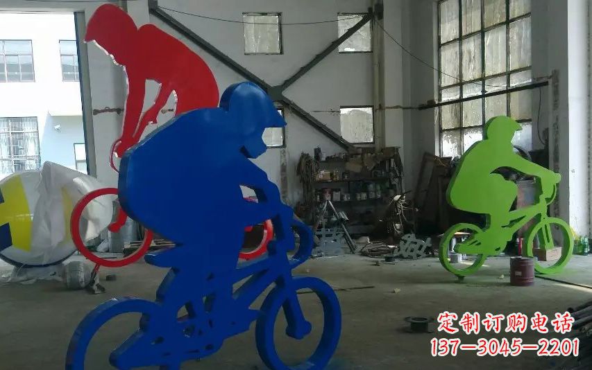 聊城不锈钢骑自行车的运动雕塑