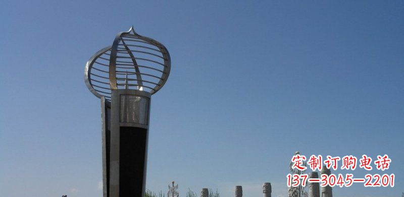 聊城不锈钢火炬形雕塑熠熠生辉