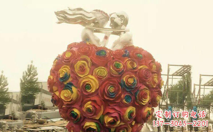 聊城浪漫之美——不锈钢情侣结婚雕塑