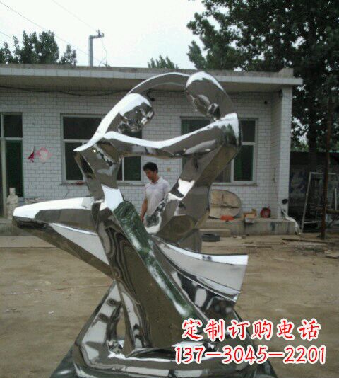 聊城浪漫的不锈钢情侣雕塑