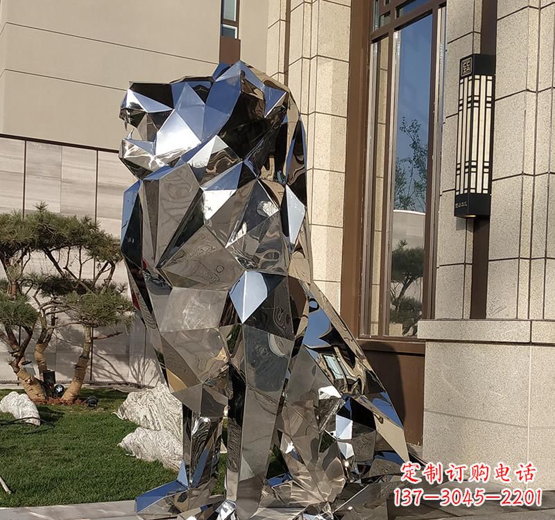 聊城不锈钢狮子雕塑精美而又富有艺术感