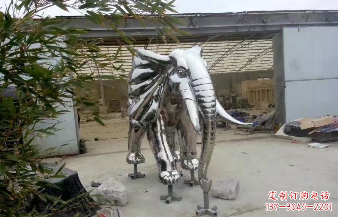 聊城大象雕塑——装饰不锈钢售楼部