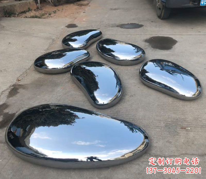 聊城水滴雕塑——不锈钢的精美之作