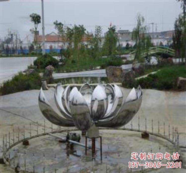 聊城不锈钢荷花雕塑营造美丽水景